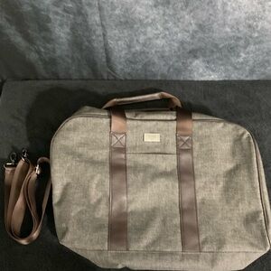 Hugo Boss Designer Travel Duffel Bag - Classic Carry